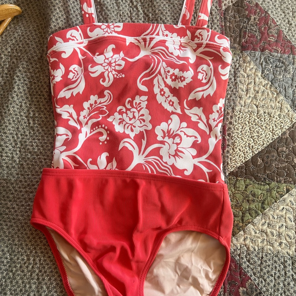 Lands' End Red Floral Women's One Piece Swimsuit Sz6